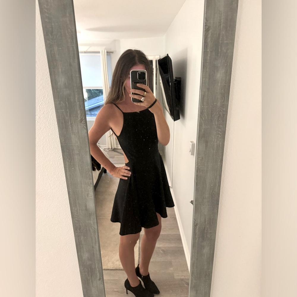 OH MY LOVE black, backless mini dress